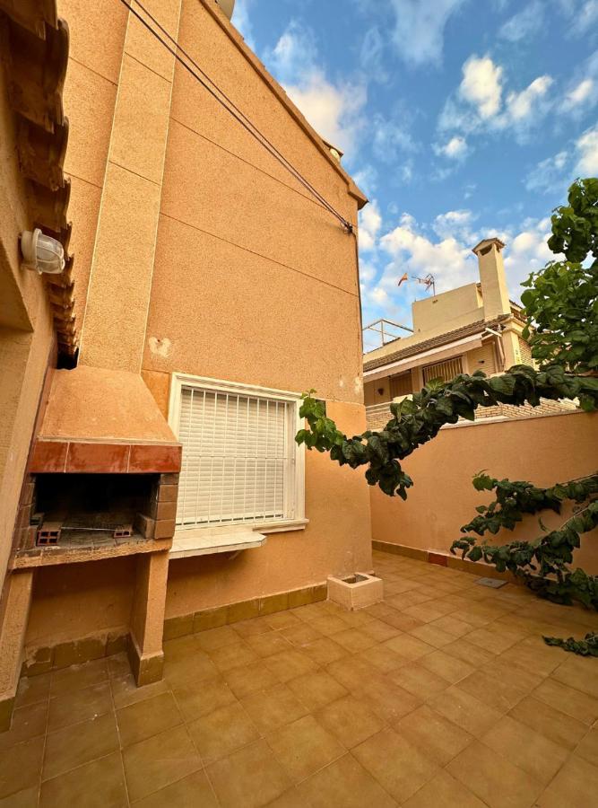Chalet En La Mata A 50 Metros De La Playa Торевьиа Экстерьер фото
