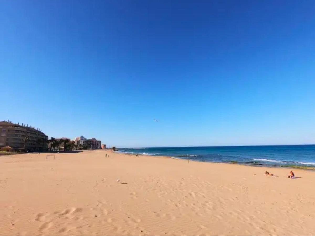 Chalet En La Mata A 50 Metros De La Playa Торевьиа Экстерьер фото